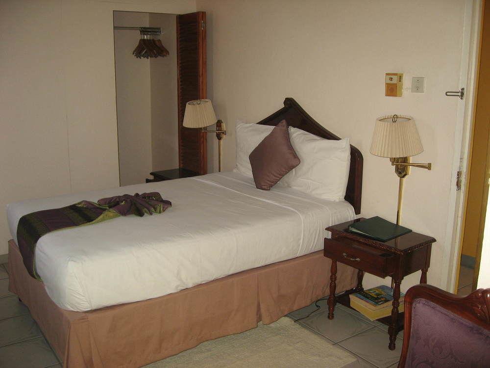 Villa Sonate Runaway Bay Ngoại thất bức ảnh