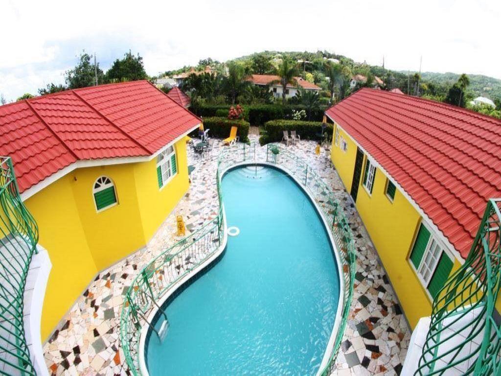 Villa Sonate Runaway Bay Ngoại thất bức ảnh