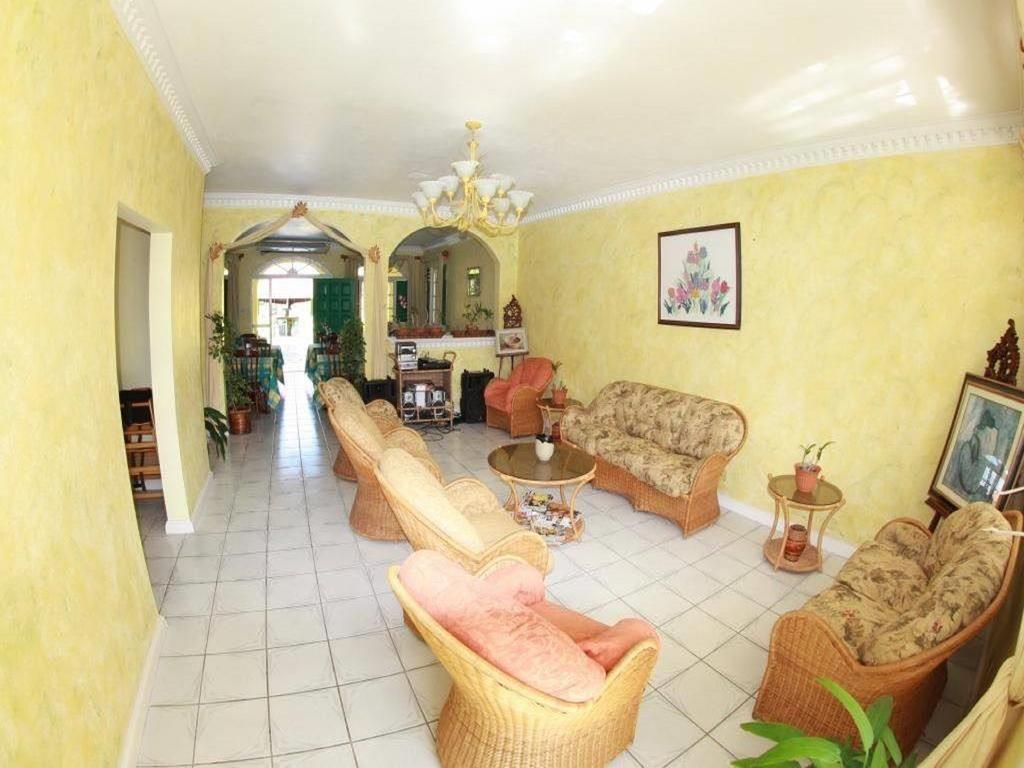 Villa Sonate Runaway Bay Ngoại thất bức ảnh