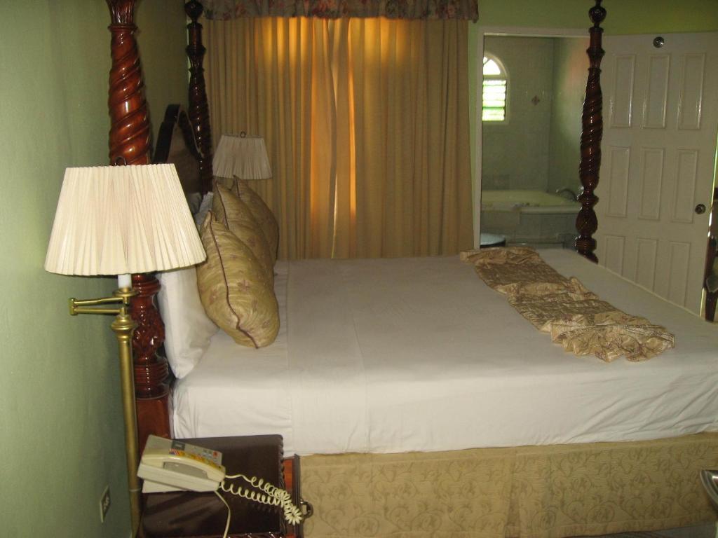 Villa Sonate Runaway Bay Ngoại thất bức ảnh
