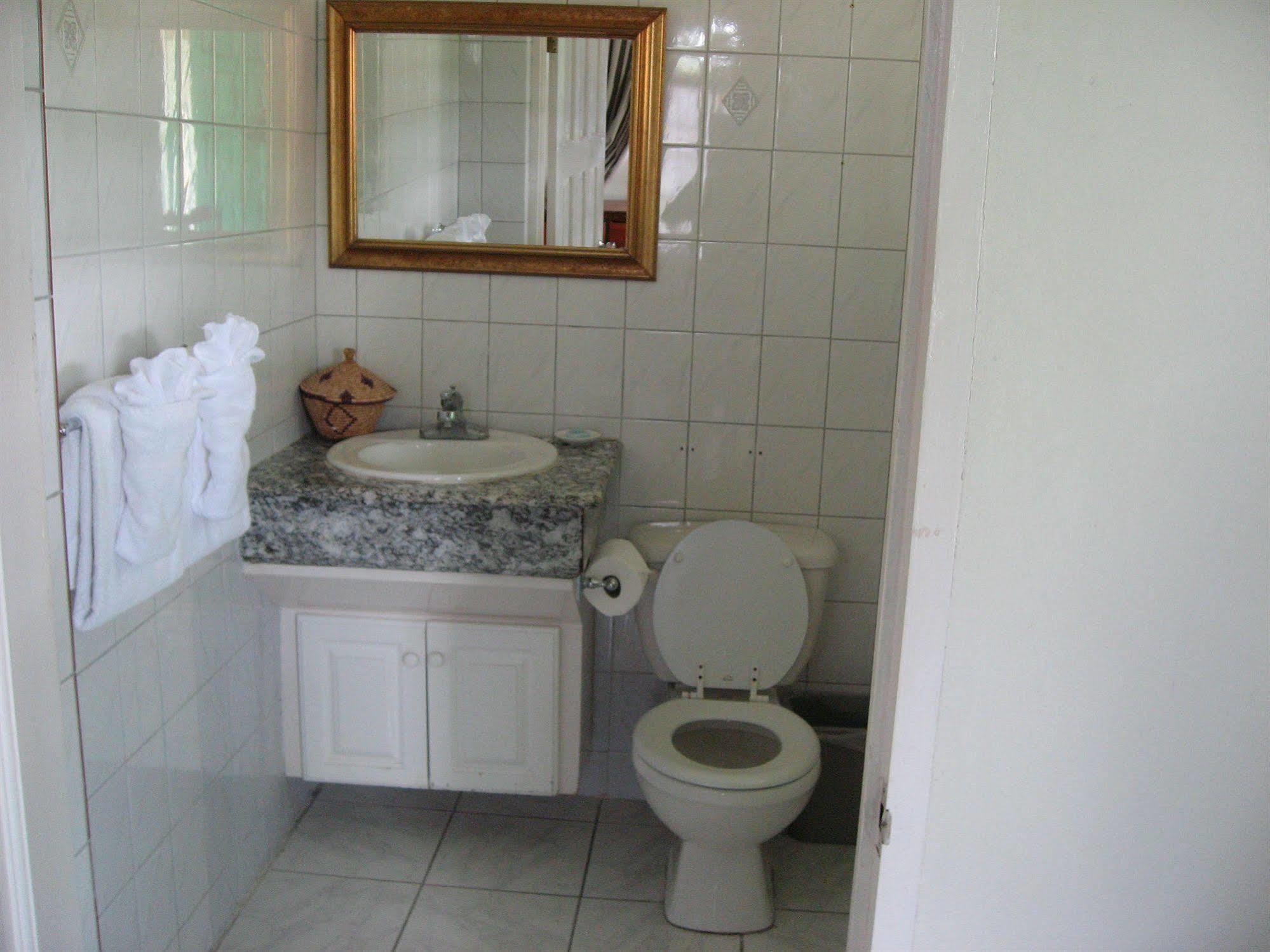 Villa Sonate Runaway Bay Ngoại thất bức ảnh