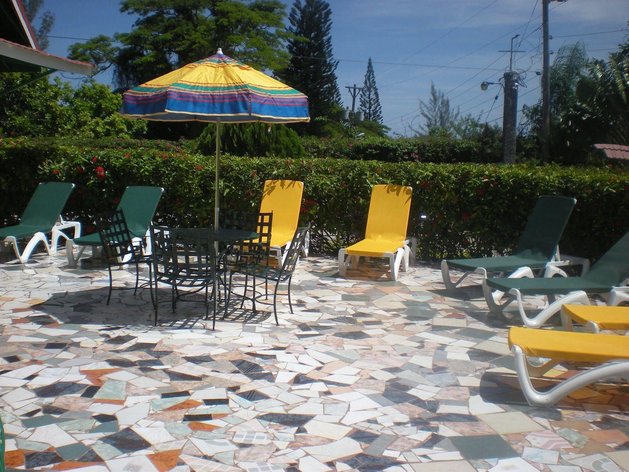 Villa Sonate Runaway Bay Ngoại thất bức ảnh