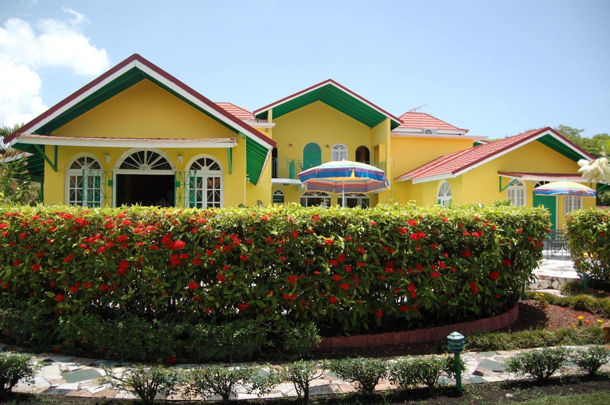 Villa Sonate Runaway Bay Ngoại thất bức ảnh